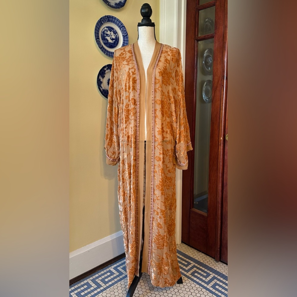 Vintage-Inspired Long Velvet Burnout Robe - Rust